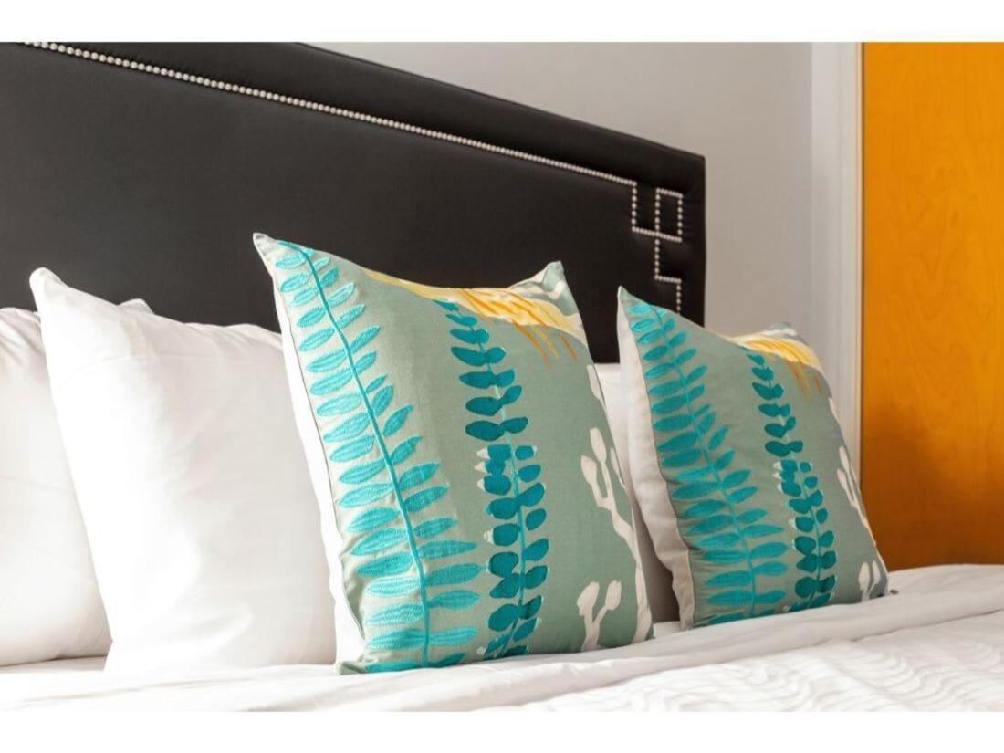 Modern Apartment Close To Everything Cozysuites Индианаполис Экстерьер фото