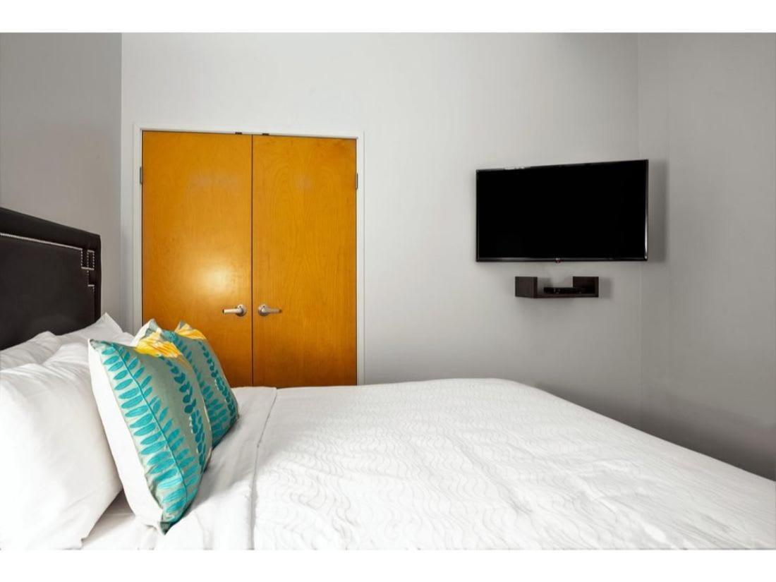 Modern Apartment Close To Everything Cozysuites Индианаполис Экстерьер фото
